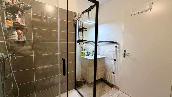 Appartement T2 récent avec balcon et parking – Résidence Cime & Parc