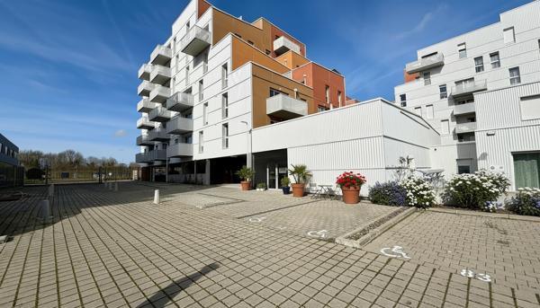 Appartement T2 récent avec balcon et parking – Résidence Cime & Parc