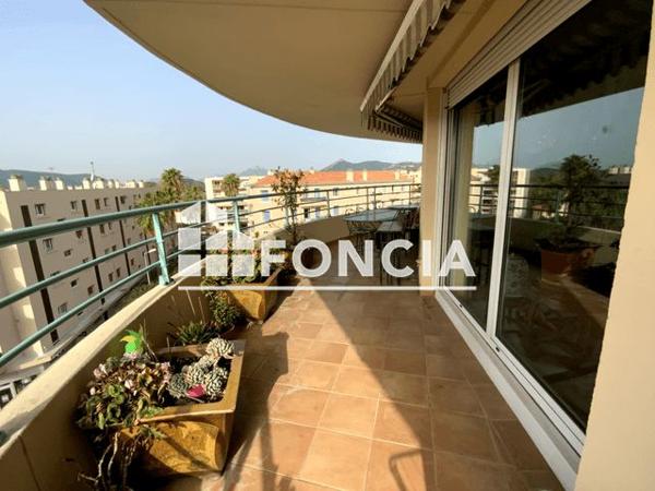 À vendre Appartement 5 pièces 109 m² - Hyères 83400