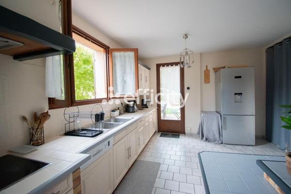 Maison 9 pièces - 201 m²