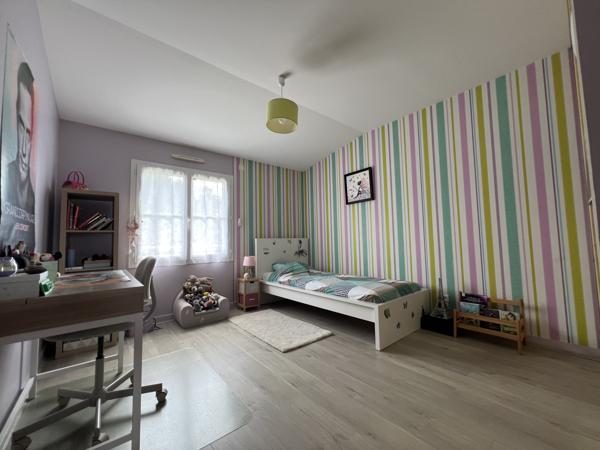 Maison 6 pièce(s) 5 chambre(s) 145 m²