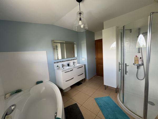 Maison 6 pièce(s) 5 chambre(s) 145 m²