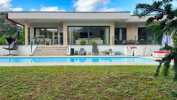 Maison 7 pièces - 353 m² Bien prestige