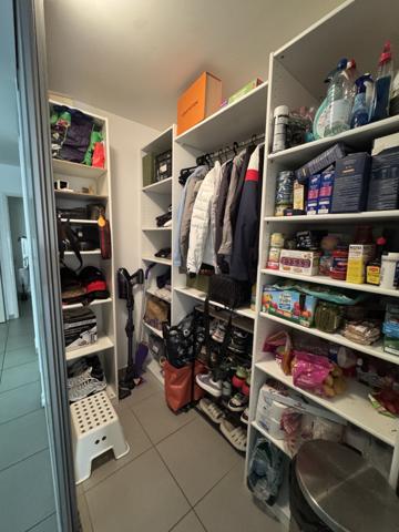 Villeneuve-lès-Avignon (30400) Appartement 3 chambres vue magnifique terrasse garage