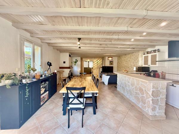 Maison à CHAUMES-EN-BRIE, 77390 - 7 pièces 150m²