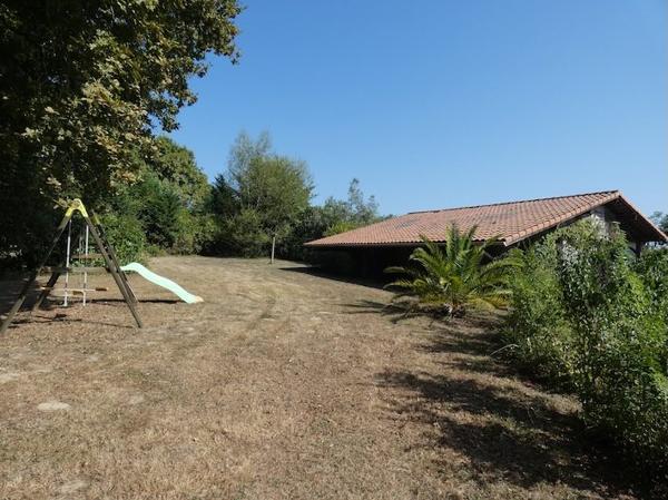 À vendre - Maison individuelle, 7 pièces située à Hinx (40180)