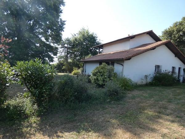 À vendre - Maison individuelle, 7 pièces située à Hinx (40180)