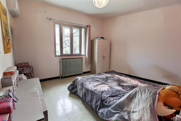 A VENDRE Entraigues Sur La Sorgue Maison 6 pièce(s) 140 m²