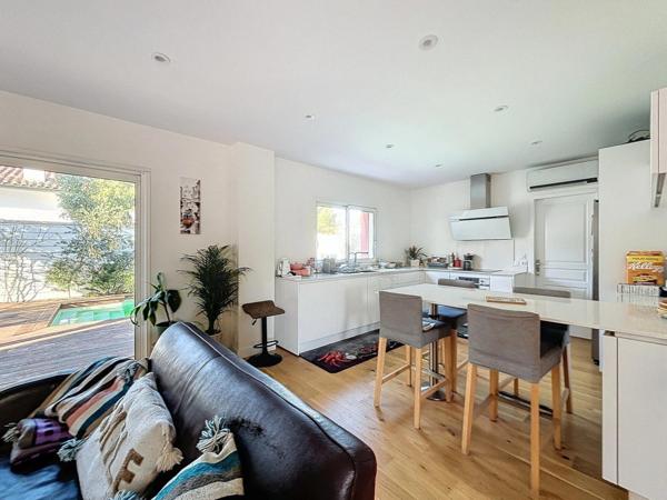 Maison avec piscine à 2 min du Centre-ville de Bruges