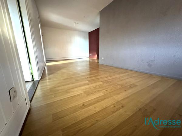 Appartement Buhl 5 pièce(s) 81 m2 4 CH avec garage grenier et cave