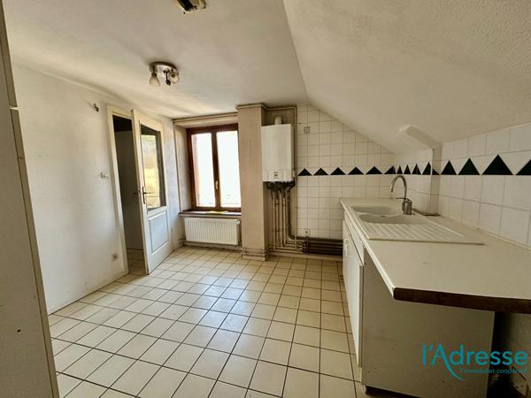 Appartement Buhl 5 pièce(s) 81 m2 4 CH avec garage grenier et cave