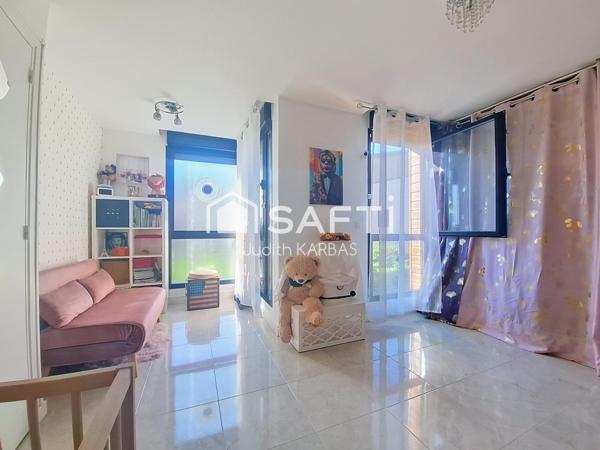 Appartement triplex avec exterieurs