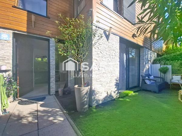Appartement triplex avec exterieurs