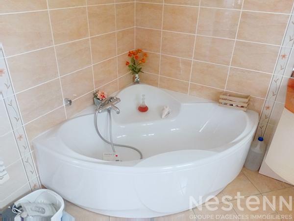 Grande maison de 5 chambres à Cozes à proximité des commodités et à 20 mn des plages de Royan.