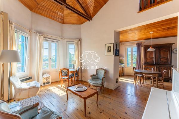 Maison de Caractère de 190 m² avec Jardin Arboré – Vic-le-Comte