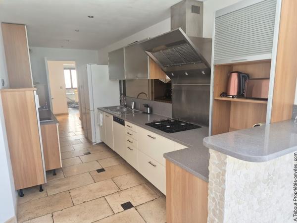 APPARTEMENT FAMILIAL EXCEPTIONNEL de 138M² - QUARTIER GRATTE-CIEL AVEC TERRASSE