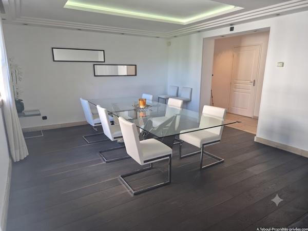 APPARTEMENT FAMILIAL EXCEPTIONNEL de 138M² - QUARTIER GRATTE-CIEL AVEC TERRASSE