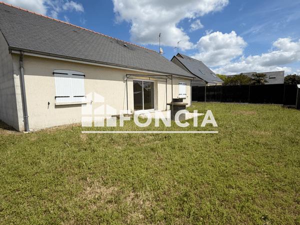 Location Maison 4 pièces 82.31 m² - Distre 49400