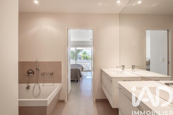 Maison à vendre 5 pièces 161 m² Mougins