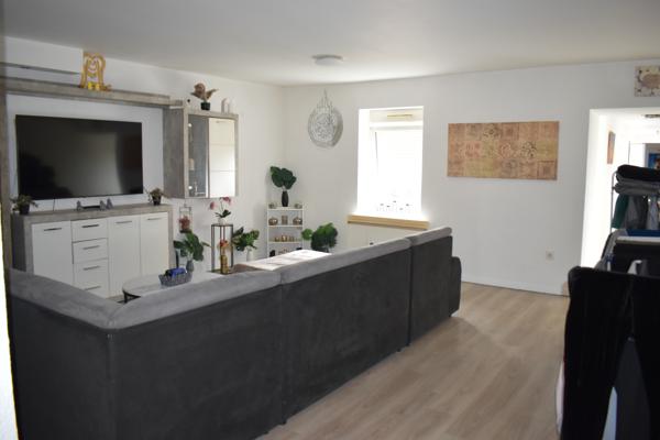Immeuble
        
        - 220 m² 177 000 € *