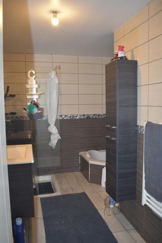 Immeuble
        
        - 220 m² 177 000 € *