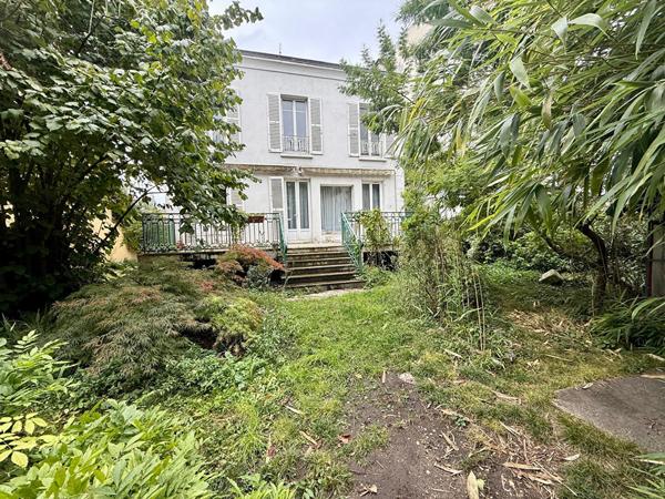 Maison 7 pièces 249 m2