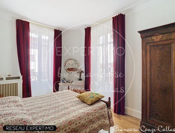 Troyes (10000) Ensemble immobilier sur 800m2 de terrain, 2 maisons