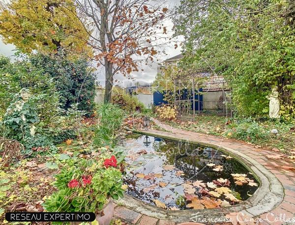 Troyes (10000) Ensemble immobilier sur 800m2 de terrain, 2 maisons