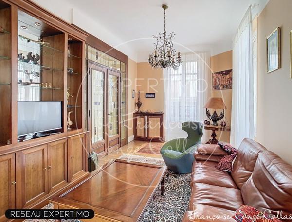 Troyes (10000) Ensemble immobilier sur 800m2 de terrain, 2 maisons