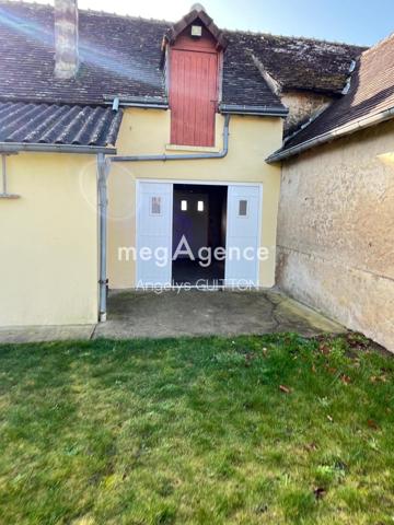 Maison à Beaumont-sur-Sarthe, 72170 - 2 pièces 60m²