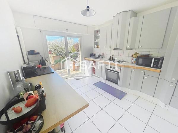 Maison familiale à Péronnas