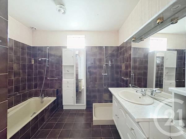 Maison à vendre  6 pièces - 163 m 2   ST MAX  - 54
