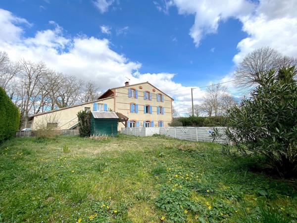 Ensemble immobilier 548 m² sur 12000 m²