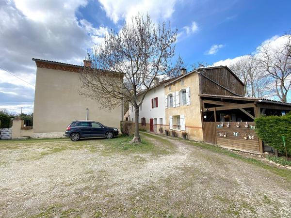 Ensemble immobilier 548 m² sur 12000 m²