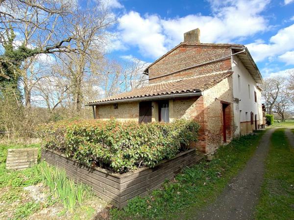 Ensemble immobilier 548 m² sur 12000 m²