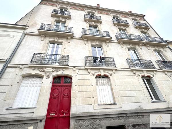 Bel appartement dans passage privé du triangle d'or