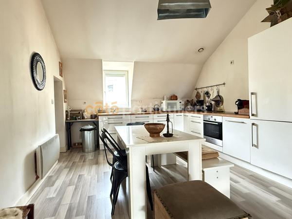 Vente
                Appartement67 m² - 3 Pièces -
                    LE MANS (72000)