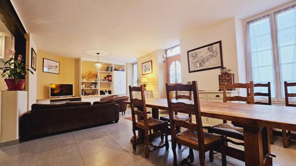 BOURGES MAISON 162M² 5 PIECES 4 CHAMBRES