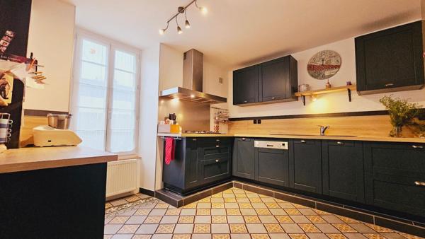 BOURGES MAISON 162M² 5 PIECES 4 CHAMBRES