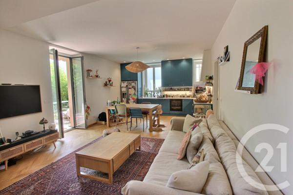 Appartement F4 à vendre  5 pièces - 104,69 m2 CAP D AIL - 06