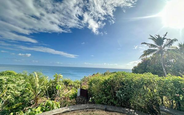 Maison à vendre    5 pièces •  Koungou