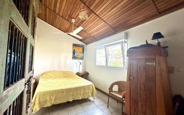 Maison à vendre    5 pièces •  Koungou