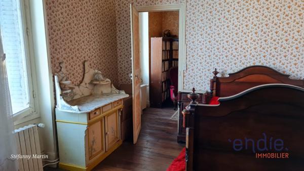 VENTE d'une maison T11 (256 m²) à CHATEAUMEILLANT