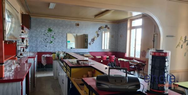 VENTE d'une maison T11 (256 m²) à CHATEAUMEILLANT