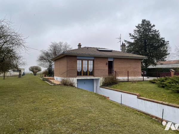 Maison de plain-pied, A vendre en viager, le bouquet est de 100 000 € et la rente viagère de 520 €