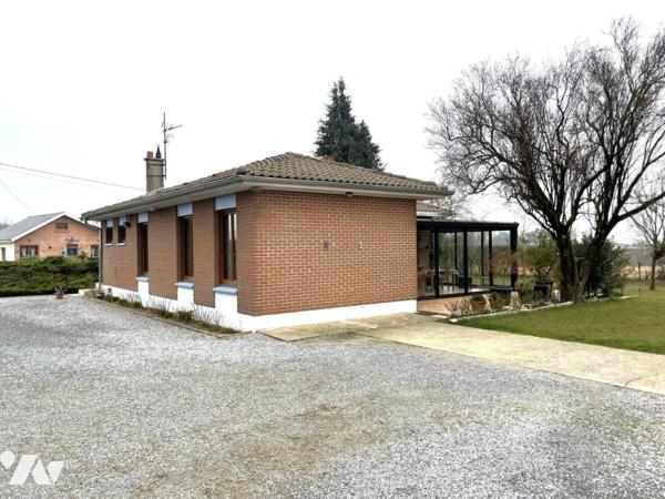 Maison de plain-pied, A vendre en viager, le bouquet est de 100 000 € et la rente viagère de 520 €