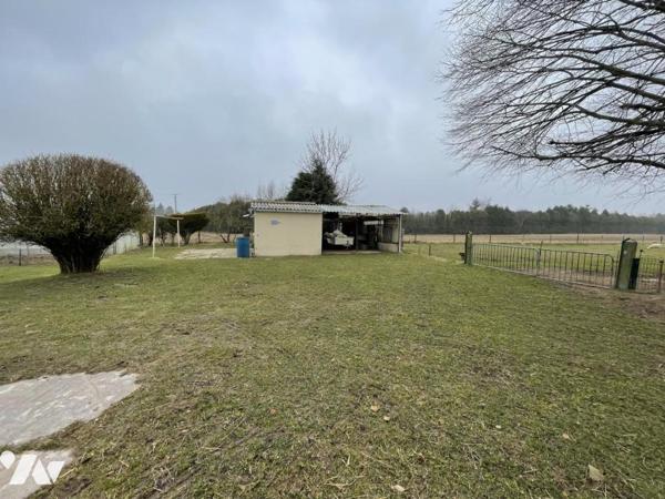 Maison de plain-pied, A vendre en viager, le bouquet est de 100 000 € et la rente viagère de 520 €