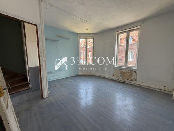 Maison
                                                                                                                                                                                                                                                                                                                        5 pièce(s)                                                                                                                                                                                                          4 chambre(s)                                                                                                                                                                                                          108  m²