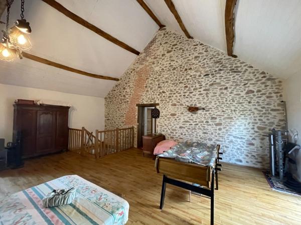 Maison individuelle avec 5 chambres et jardin