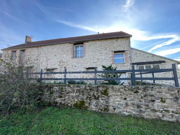 Maison individuelle avec 5 chambres et jardin
